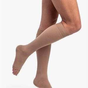 Sigvaris medical open toe knee-high compression socks. Beige size S2 30-40mmHg